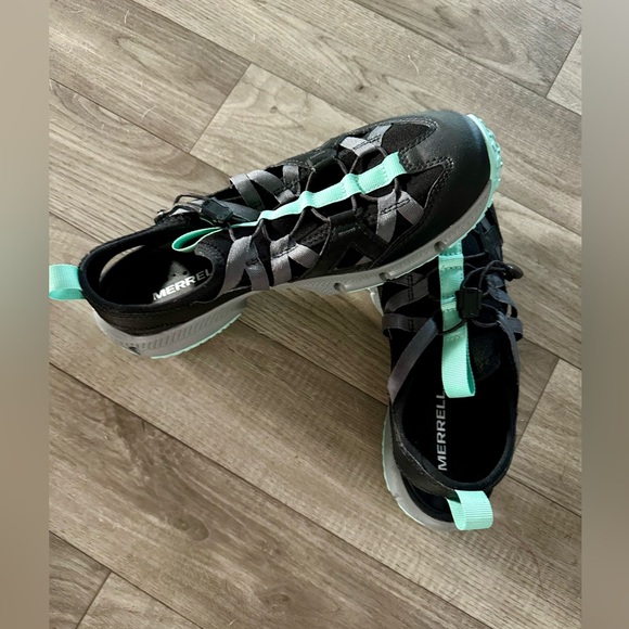 Merrell women’s sandals - Picture 2 of 5